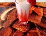 صورة لخطوة 2 من وصفة كوكتيل موز 🍌 وفريز 🍓