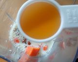 A picture of step 2 of Papaya Carrot Smoothie.