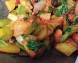A picture of step 3 of Potato & Capsicum Subji.