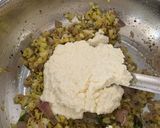 A picture of step 4 of Keto Upma.