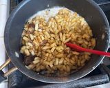 A picture of step 1 of Apple Pie Empanada.