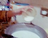 A picture of step 2 of Special kheer.