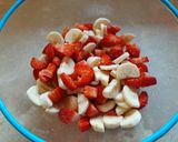Foto del passaggio 4 della ricetta Macedonia Fragole e Banane
