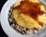 A picture of step 6 of Oyster Sauce Omu-rice (Omelette Rice).