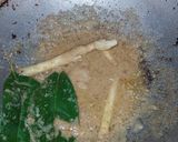 Foto langkah ke 3 dari resep Semur Bola-bola Daging Cincang.