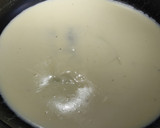 Foto del paso 4 de la receta: Empanadillas de carne y cebolla caramelizada! con salsa de queso