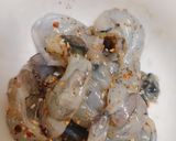Hình bước làm 1 của món Bánh tráng cuốn hoa hồng