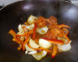 Foto del paso 3 de la receta: Pollo con Salsa Portuguesa