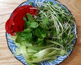 Hình bước làm 3 của món Salad bò rau mầm