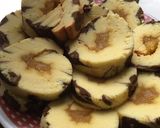 Foto langkah ke 5 dari resep Marble chiffon rollcake.