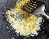 Foto langkah ke 2 dari resep Kwetiau goreng.