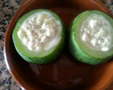 Foto del paso 9 de la receta: Calabacines rellenos de pollo y ciruelas