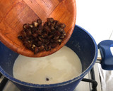 A picture of step 2 of Dates And Apple Kheer.