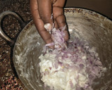 அரிசி மாவு வடை(ஊளுந்து சேர்க்காதது) ரெசிபி ஸ்டேப் 4 புகைப்படம்