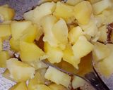 A picture of step 5 of Khaatty Aloo Ki Chat.