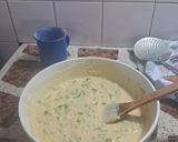 Foto del paso 3 de la receta: Buñuelos de lechuga y cebolla