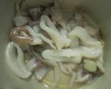 Foto langkah ke 1 dari resep Cumi Lombok Ijo Saus Tiram.
