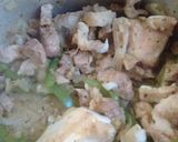Foto del paso 2 de la receta: Arroz blanco con salteadito de chancho