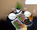 Hình bước làm 3 của món Vẹm xào bơ tỏi