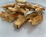 Foto del paso 3 de la receta: Fritas de calabacitas/ Zucchini fríes