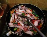 Foto langkah ke 3 dari resep Cumi saus tiram.