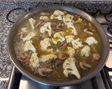 Foto del paso 3 de la receta: Paella integral de coliflor y bacalao en salazón
