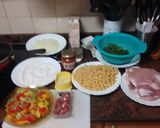 Foto del paso 5 de la receta: Guiso de garbanzos con secreto ibérico y espinacas