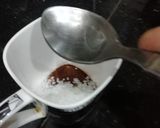 A picture of step 1 of Caffe Latte.