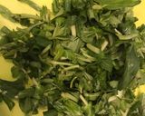 Hình bước làm 1 của món Canh thịt bò lá me