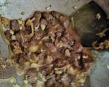 Foto langkah ke 3 dari resep Sapi Jamur Cabai Hijau.