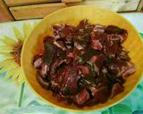 Vörösboros vaddisznó pörkölt bográcsban, galuskával recept fázis 1 fotója