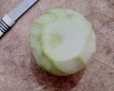 A picture of step 1 of Ghiya ka raita😋.