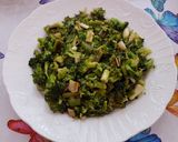 Foto del paso 7 de la receta Salteado de brócoli con ajos tiernos