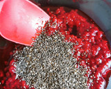 Foto del paso 3 de la receta: Mermelada Keto de frambuesa y chía