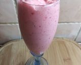 A picture of step 3 of Strawberry Spumone.
