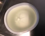 Une image de l'étape 3 de Salade de tomates bicolores à la burrata di buffala et persil haché.