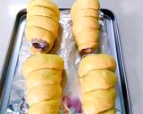 Hình bước làm 6 của món Bánh mì xoắn ốc nhân kem