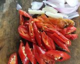 Foto langkah ke 1 dari resep Tumis pare kepah asin.