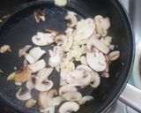 Foto del paso 1 de la receta: Jabalí o chancho con pimentónes rojos y champiñón