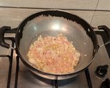A picture of step 3 of Mushroom soup.