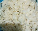 Foto langkah ke 1 dari resep Mie goreng dg sayur kangkung.