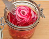 Savanyított lilahagyma recept fázis 9 fotója