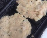 A picture of step 5 of Potato sandwich in sandwich maker.