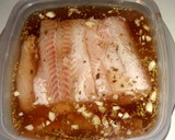 Foto del paso 1 de la receta: Golayo marinado y rebozado
