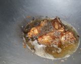 Foto langkah ke 6 dari resep Ayam goreng lengkuas.