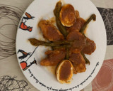 Foto del paso 7 de la receta: Solomillo de pollo con salsa al curry, espárragos trigueros y huevo cocido