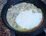 Foto del paso 9 de la receta: Filetes de pechuga de pollo en salsa de champiñones y macis