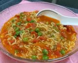 A picture of step 6 of Vegetable Noodles Soup.