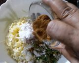 এগ পটেটো ক্রিস্পি রোল (egg potato crispy roll recipe in Bengali) রেসিপি ধাপ - 2 ছবি