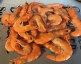 Une image de l'étape 1 de Bouillon de crevettes au thym, laurier et fenugrec.